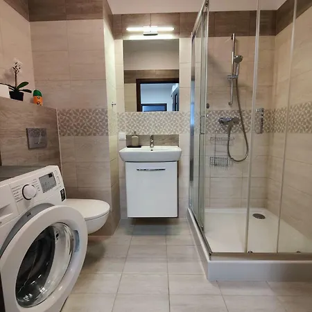 Comfortable Apart, Old Town, Free Parking, Fast Wi-fi, Lift, Ac, Self Check-in 24h, Stare Miasto, Winda, Nowy Budynek, Garaz 0 Zl, Klimatyzacja *