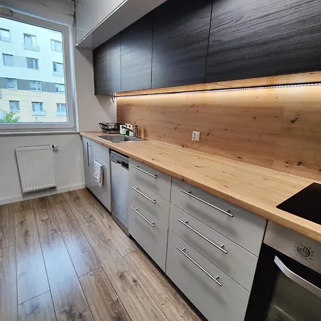 Comfortable Apart, Old Town, Free Parking, Fast Wi-fi, Lift, Ac, Self Check-in 24h, Stare Miasto, Winda, Nowy Budynek, Garaz 0 Zl, Klimatyzacja