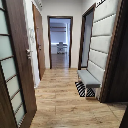 Comfortable Apart, Old Town, Free Parking, Fast Wi-fi, Lift, Ac, Self Check-in 24h, Stare Miasto, Winda, Nowy Budynek, Garaz 0 Zl, Klimatyzacja * Vratislav