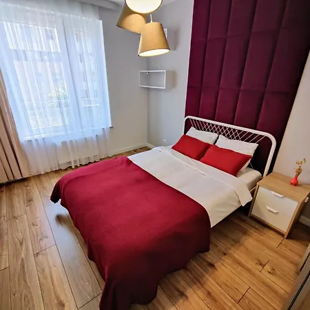 Apartment Comfortable Apart, Old Town, Free Parking, Fast Wi-fi, Lift, Ac, Self Check-in 24h, Stare Miasto, Winda, Nowy Budynek, Garaz 0 Zl, Klimatyzacja *
