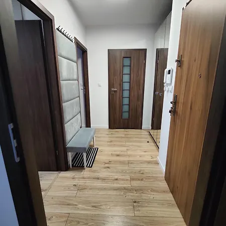 Apartment Comfortable Apart, Old Town, Free Parking, Fast Wi-fi, Lift, Ac, Self Check-in 24h, Stare Miasto, Winda, Nowy Budynek, Garaz 0 Zl, Klimatyzacja